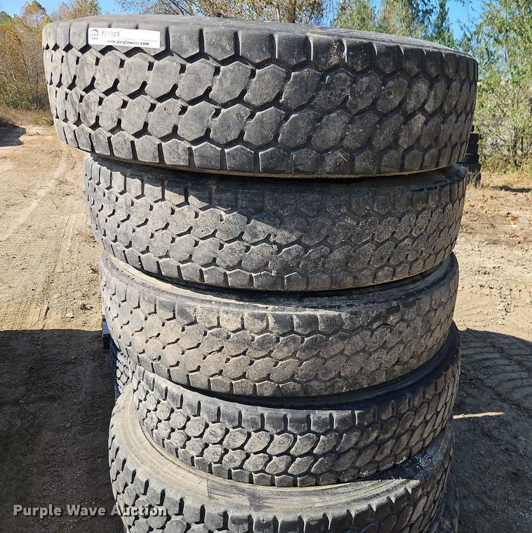 image for item EO4757 (27) tires