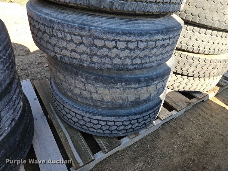 image for item EO4757 (27) tires