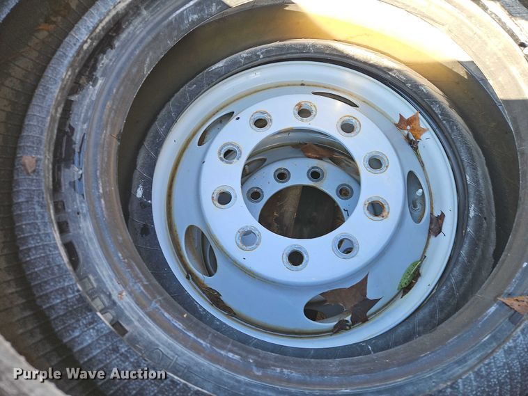 image for item EO4757 (27) tires