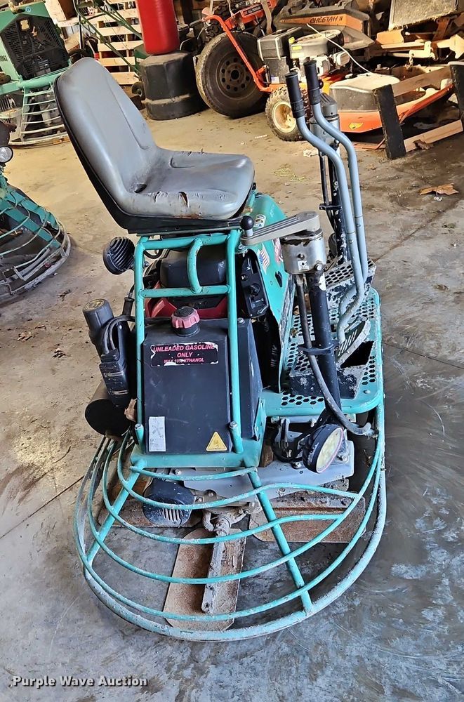 image for item EO4764 2017 Whiteman JWN24HTCSL power trowel