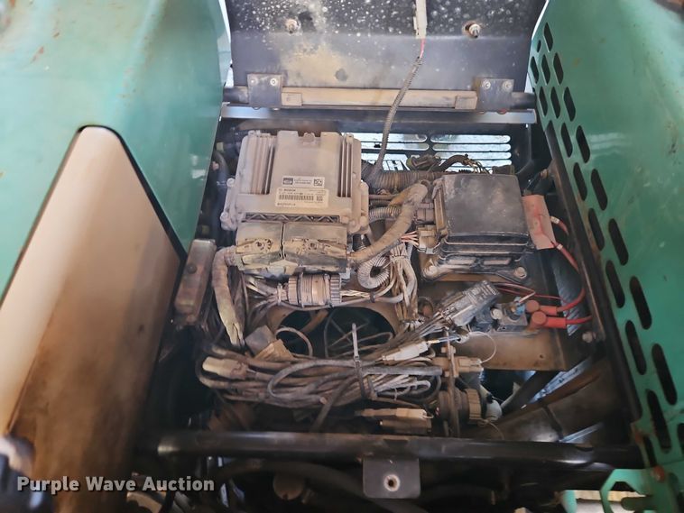 image for item EO4766 2017 Whiteman STX6H power trowel