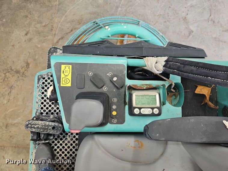 image for item EO4768 2019 Whiteman HTX6H power trowel