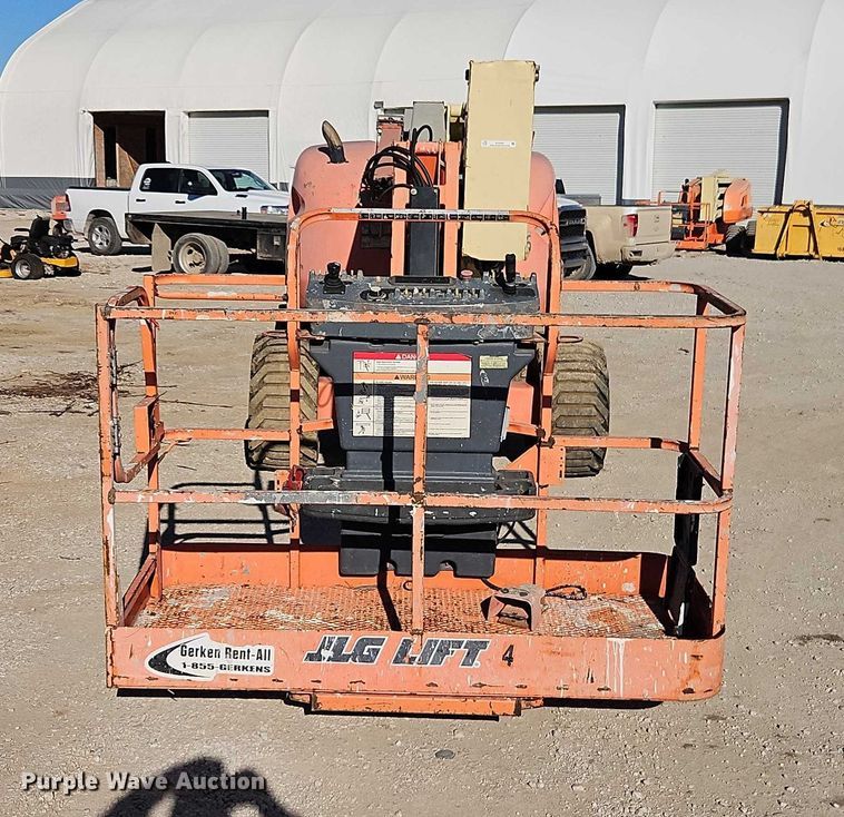image for item EO4781 2011 JLG 450AJ series II boom lift