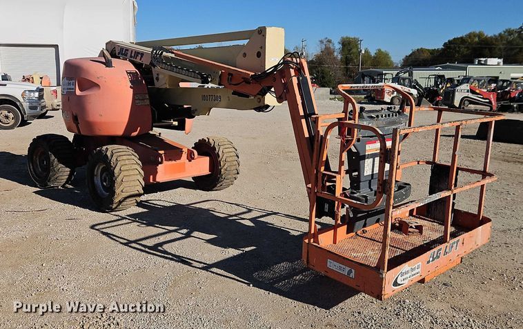 image for item EO4781 2011 JLG 450AJ series II boom lift