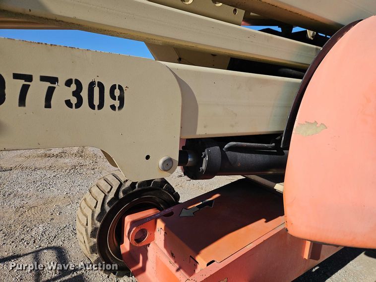 image for item EO4781 2011 JLG 450AJ series II boom lift