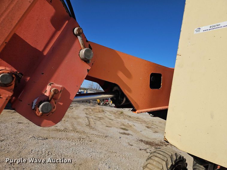 image for item EO4781 2011 JLG 450AJ series II boom lift