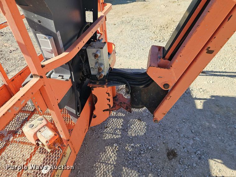 image for item EO4781 2011 JLG 450AJ series II boom lift