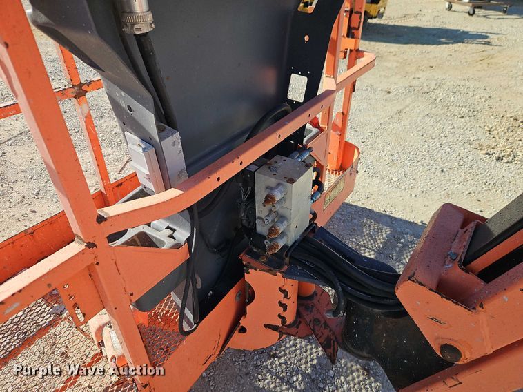 image for item EO4781 2011 JLG 450AJ series II boom lift