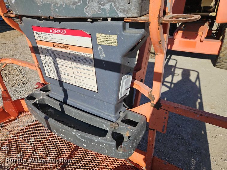 image for item EO4781 2011 JLG 450AJ series II boom lift