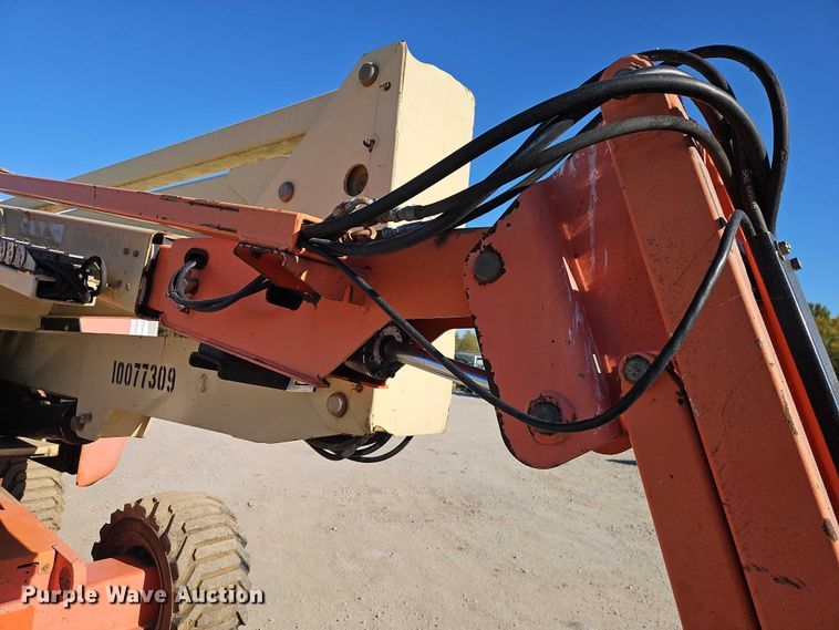 image for item EO4781 2011 JLG 450AJ series II boom lift