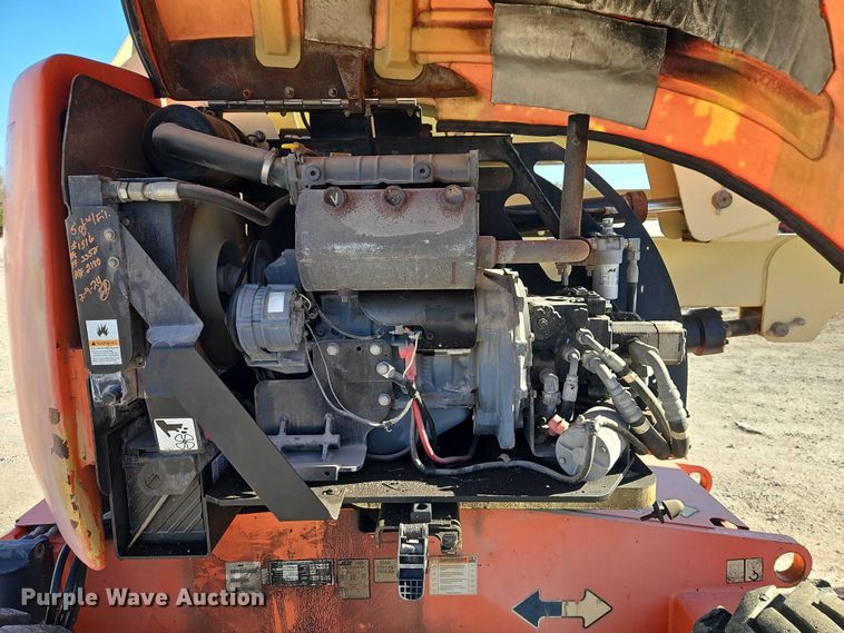 image for item EO4781 2011 JLG 450AJ series II boom lift