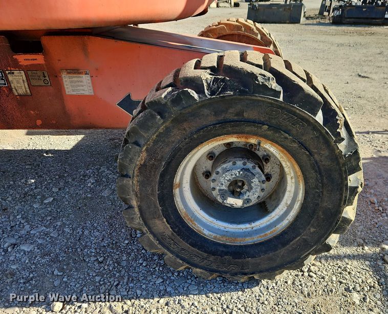 image for item EO4781 2011 JLG 450AJ series II boom lift