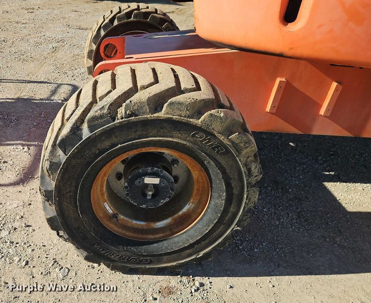 image for item EO4781 2011 JLG 450AJ series II boom lift