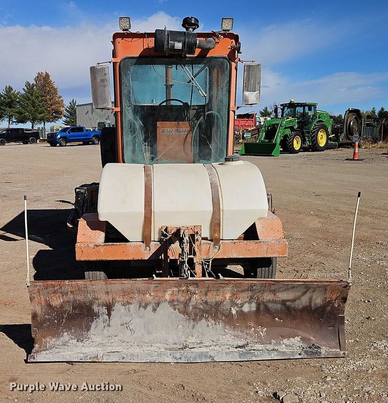 image for item EO4797 2002 Broce RC 350 broom