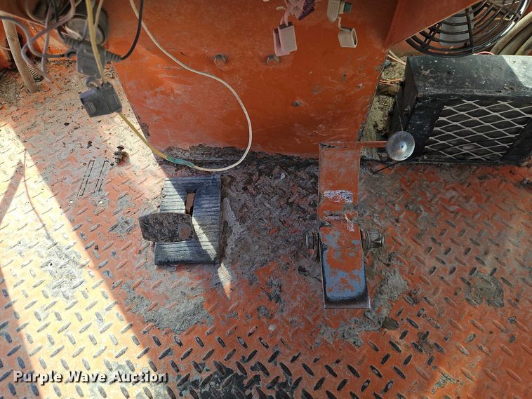 image for item EO4797 2002 Broce RC 350 broom