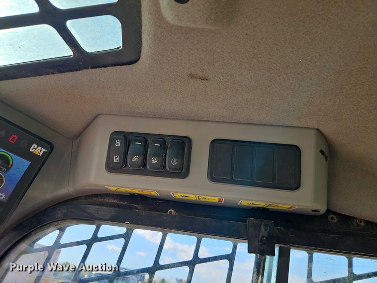 image for item EO4798 2021 Caterpillar 299D3 tracked skid steer loader