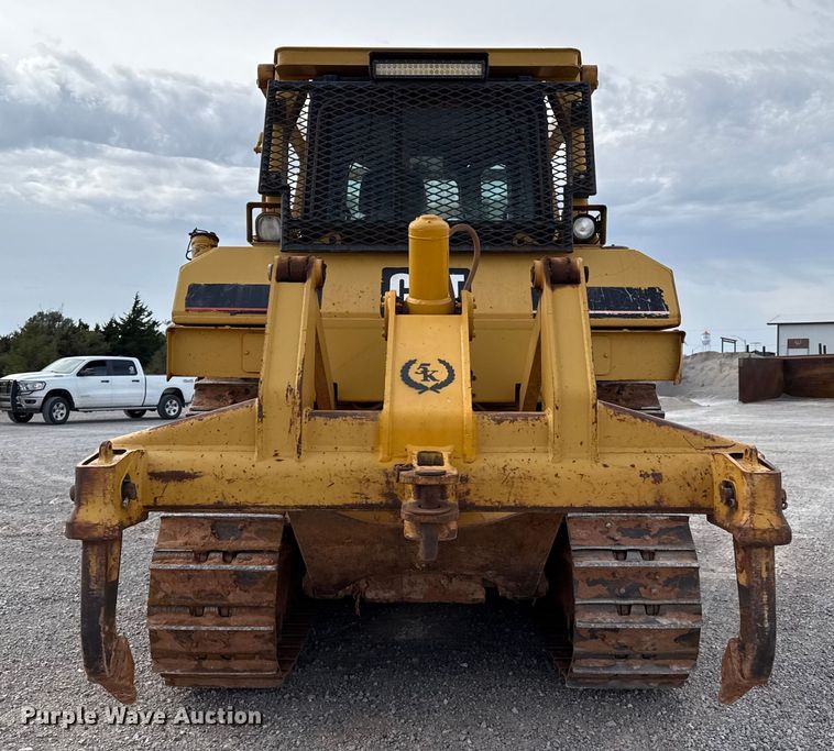 image for item EP0803 2003 Caterpillar D6R Series III dozer