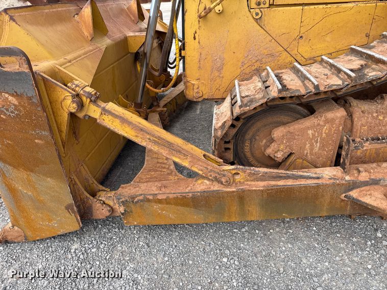 image for item EP0803 2003 Caterpillar D6R Series III dozer