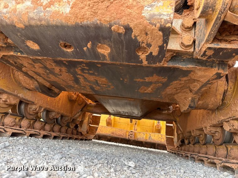 image for item EP0803 2003 Caterpillar D6R Series III dozer