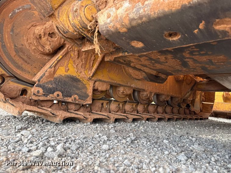 image for item EP0803 2003 Caterpillar D6R Series III dozer