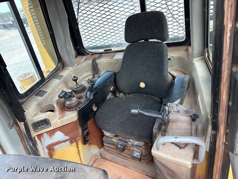 image for item EP0803 2003 Caterpillar D6R Series III dozer