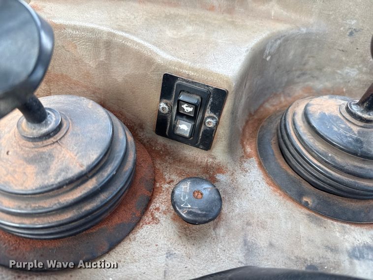 image for item EP0803 2003 Caterpillar D6R Series III dozer