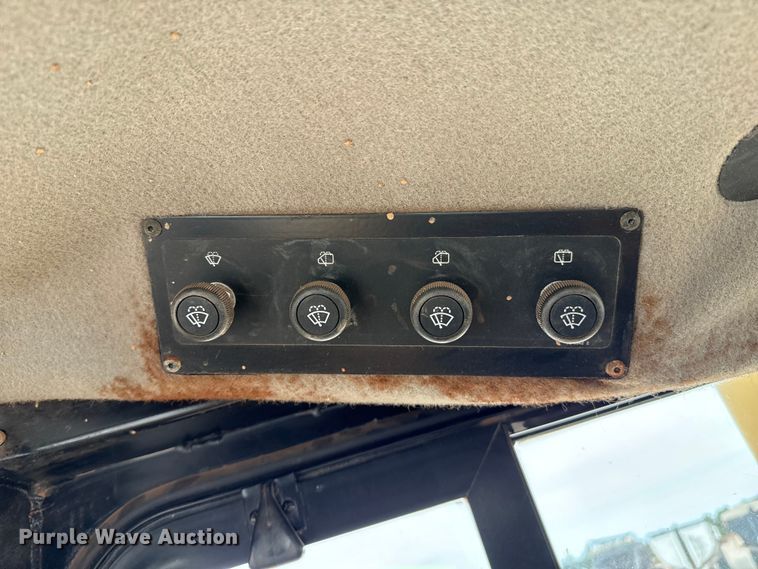 image for item EP0803 2003 Caterpillar D6R Series III dozer