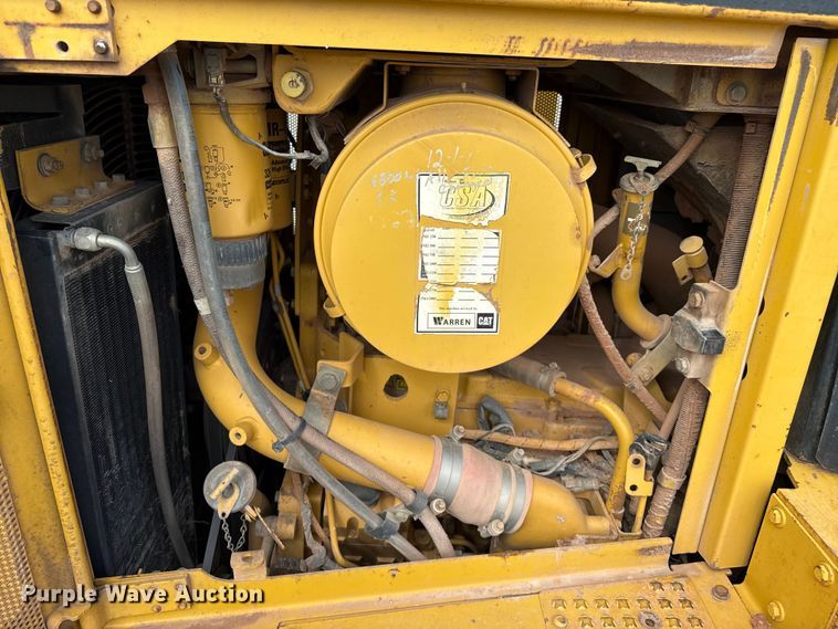 image for item EP0803 2003 Caterpillar D6R Series III dozer