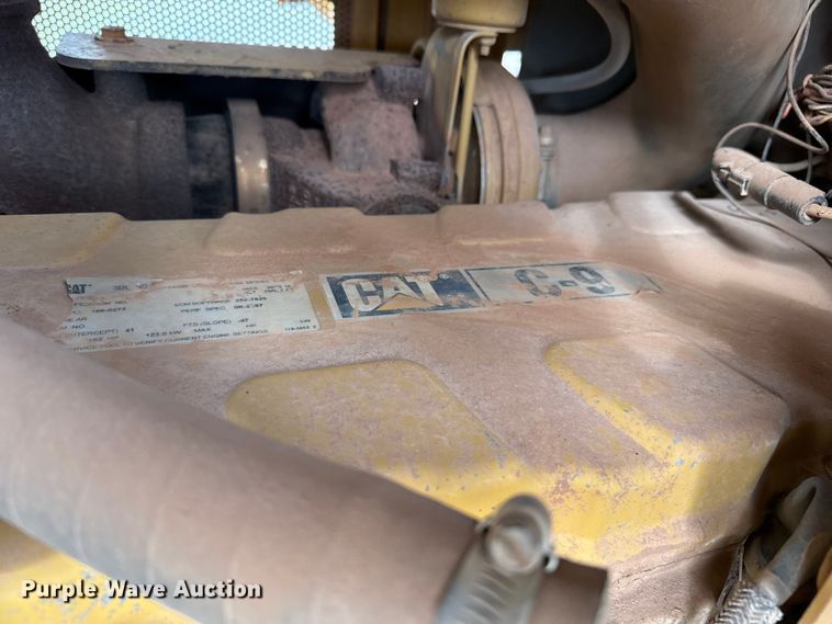 image for item EP0803 2003 Caterpillar D6R Series III dozer