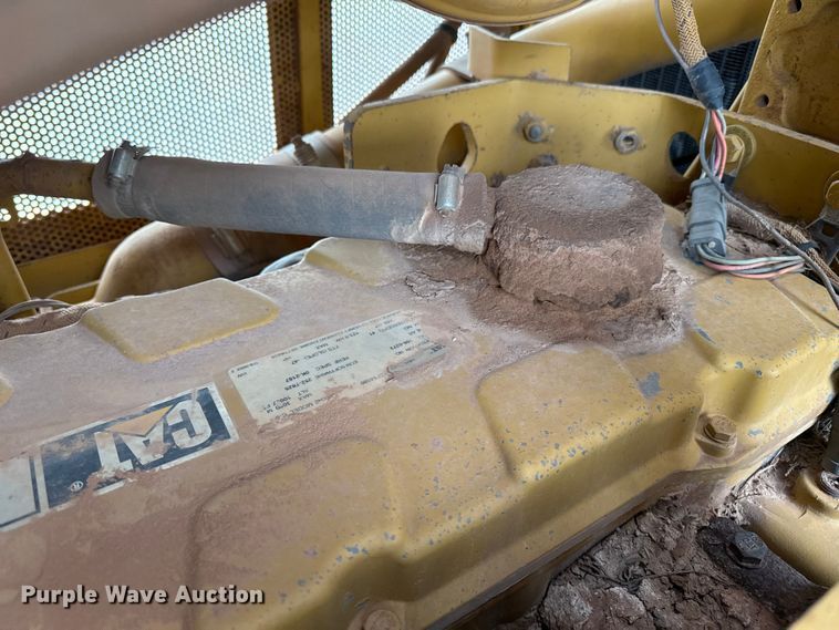 image for item EP0803 2003 Caterpillar D6R Series III dozer