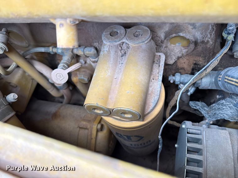 image for item EP0803 2003 Caterpillar D6R Series III dozer