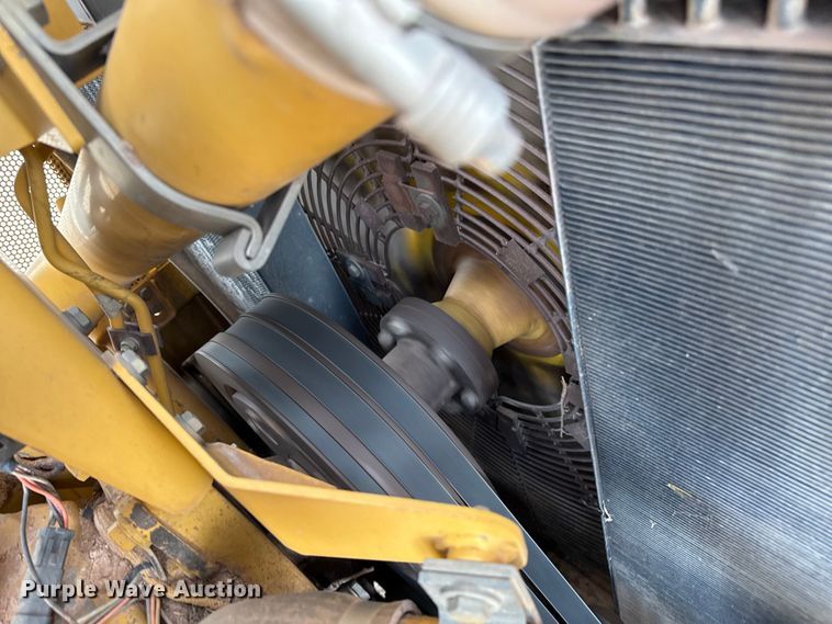 image for item EP0803 2003 Caterpillar D6R Series III dozer