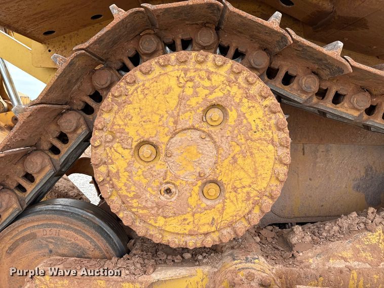 image for item EP0803 2003 Caterpillar D6R Series III dozer