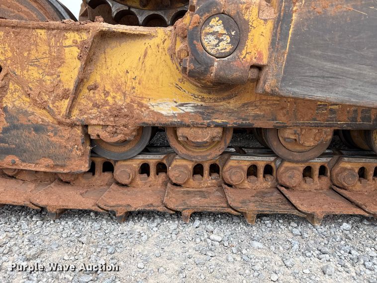 image for item EP0803 2003 Caterpillar D6R Series III dozer