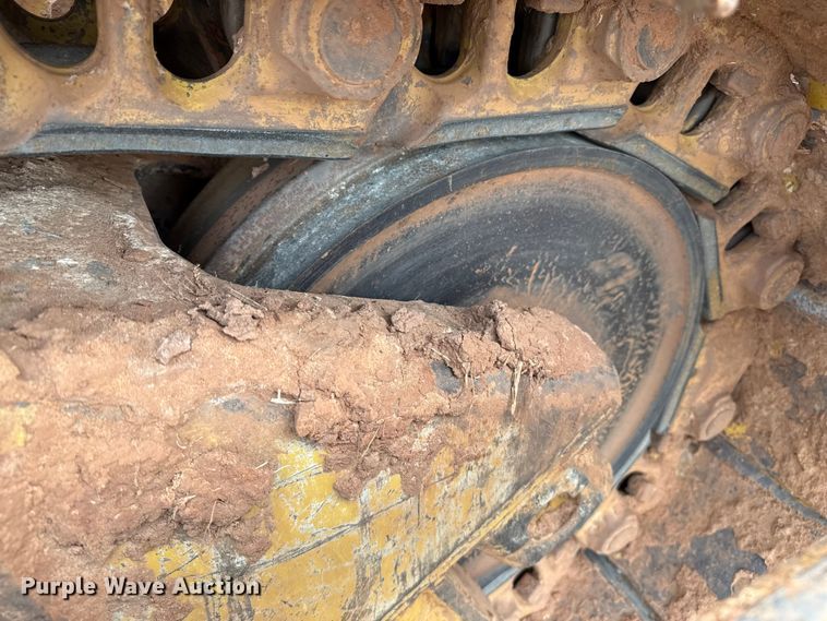 image for item EP0803 2003 Caterpillar D6R Series III dozer