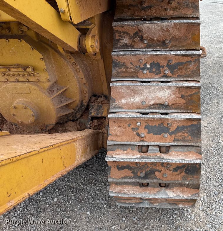 image for item EP0803 2003 Caterpillar D6R Series III dozer