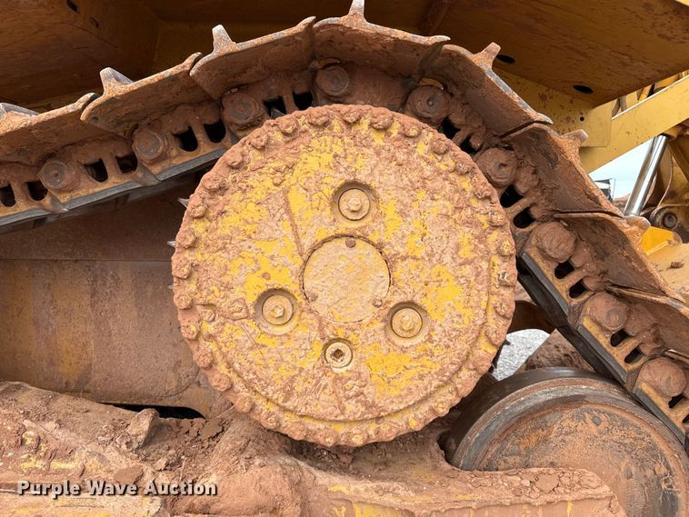 image for item EP0803 2003 Caterpillar D6R Series III dozer