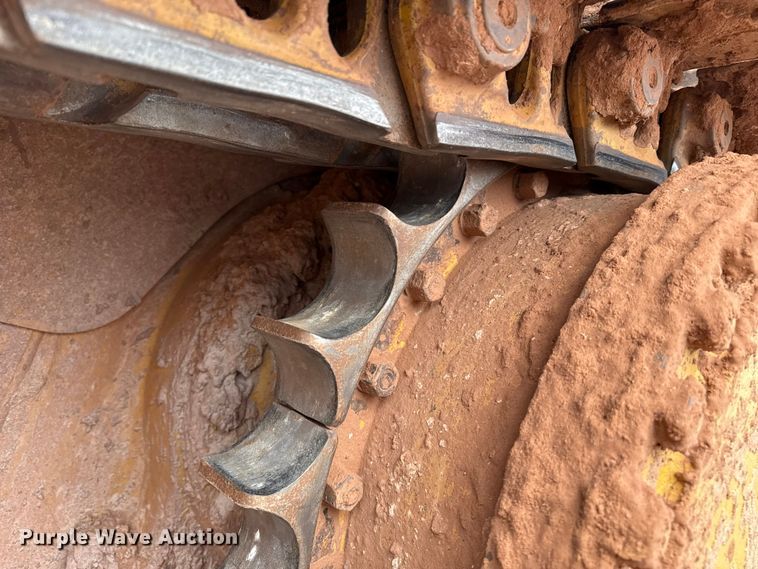 image for item EP0803 2003 Caterpillar D6R Series III dozer