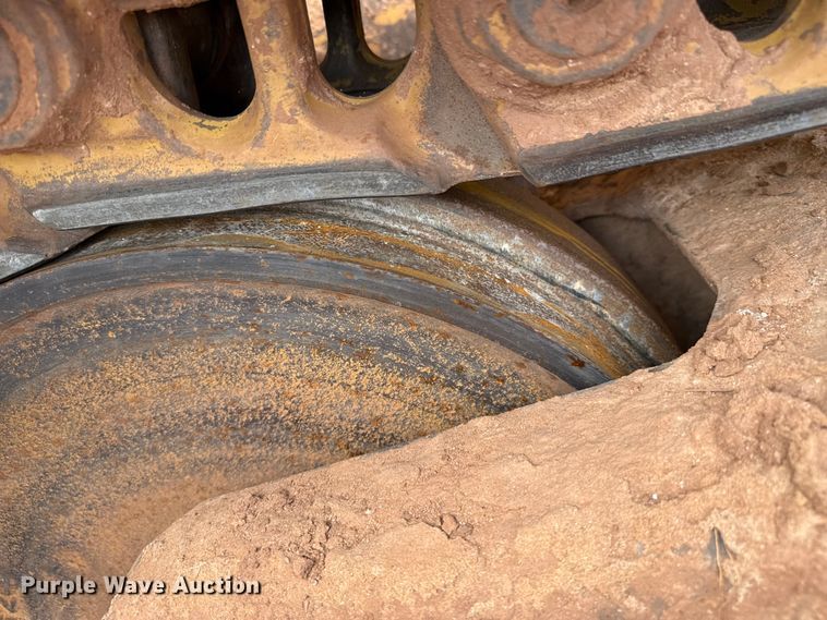 image for item EP0803 2003 Caterpillar D6R Series III dozer