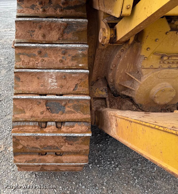 image for item EP0803 2003 Caterpillar D6R Series III dozer