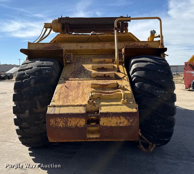 image for item EP0893 1987 Caterpillar 623E elevating scraper