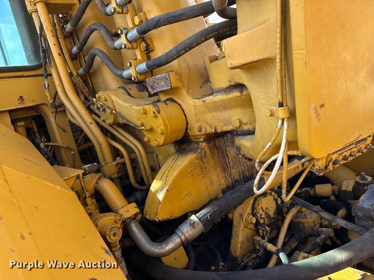 image for item EP0893 1987 Caterpillar 623E elevating scraper