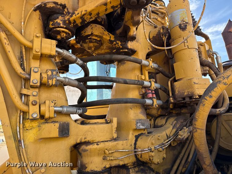 image for item EP0893 1987 Caterpillar 623E elevating scraper