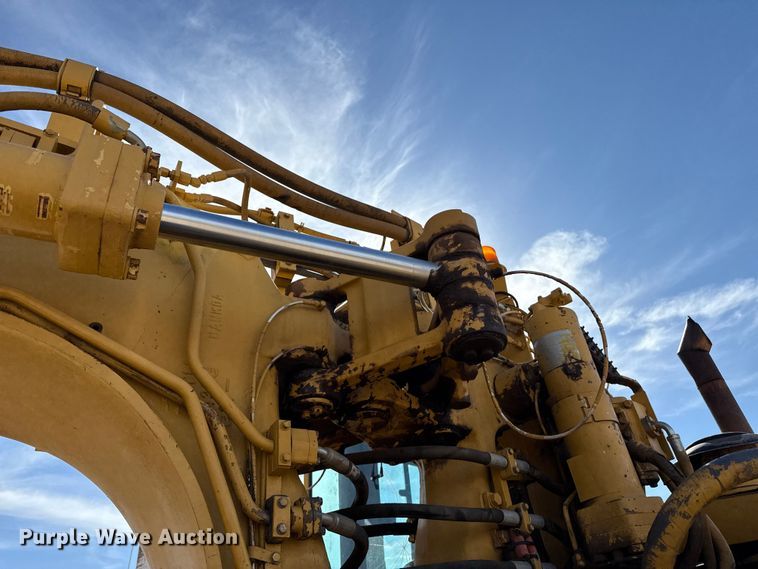 image for item EP0893 1987 Caterpillar 623E elevating scraper