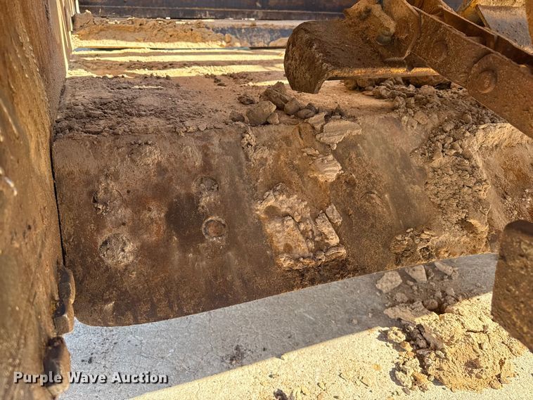 image for item EP0893 1987 Caterpillar 623E elevating scraper