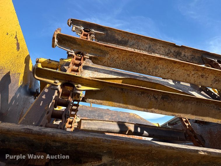 image for item EP0893 1987 Caterpillar 623E elevating scraper