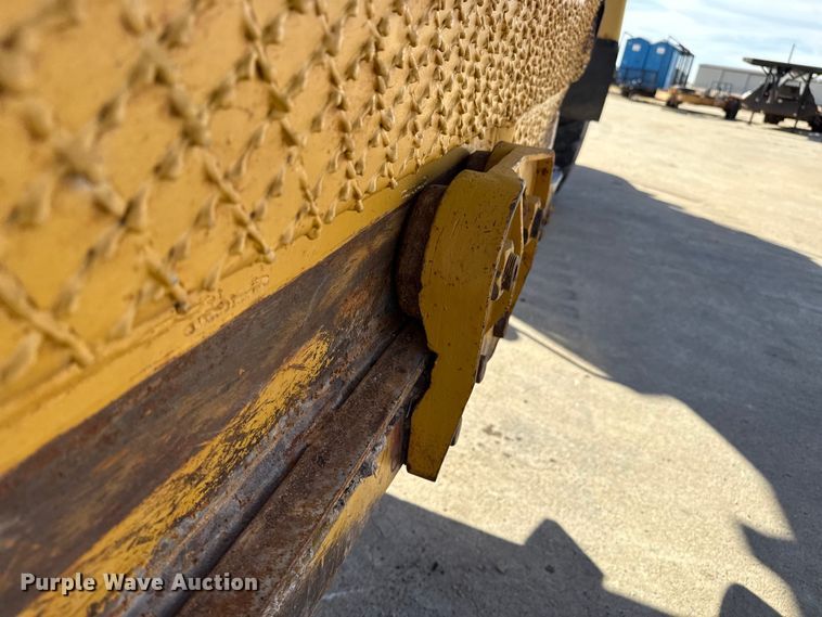 image for item EP0893 1987 Caterpillar 623E elevating scraper