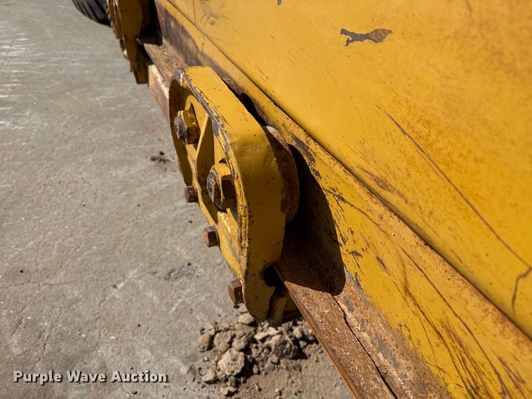 image for item EP0893 1987 Caterpillar 623E elevating scraper