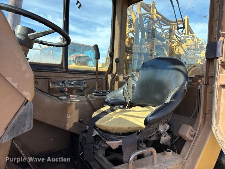 image for item EP0893 1987 Caterpillar 623E elevating scraper