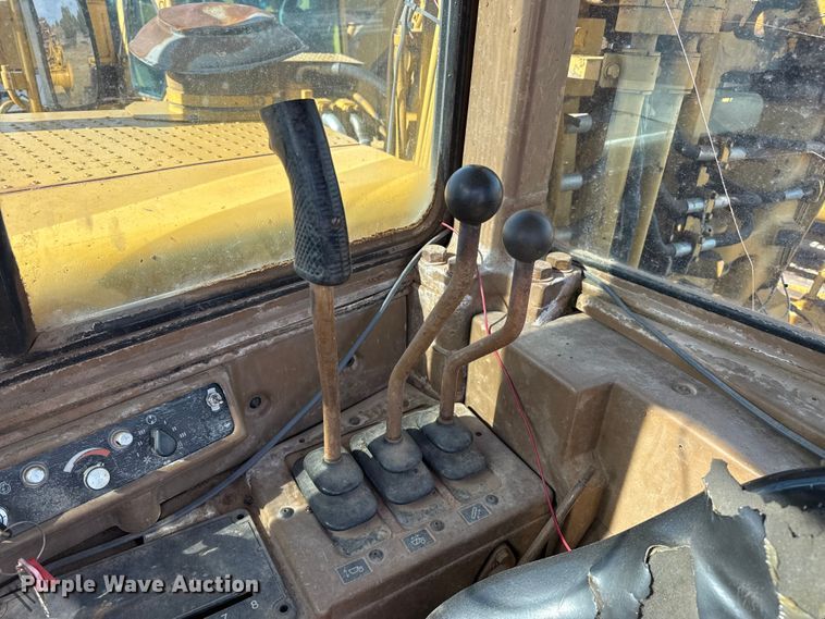 image for item EP0893 1987 Caterpillar 623E elevating scraper